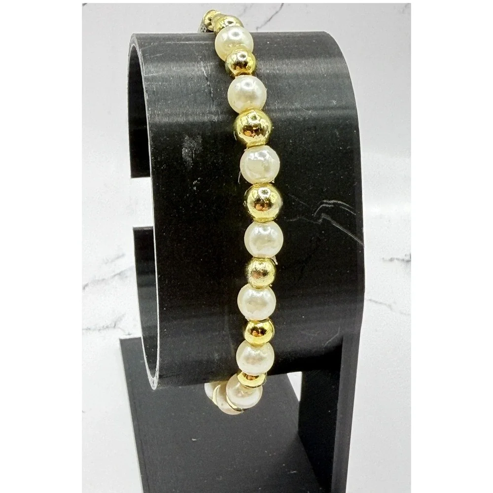 Gold‎ Tone Bead & Pearl Bracelet 7